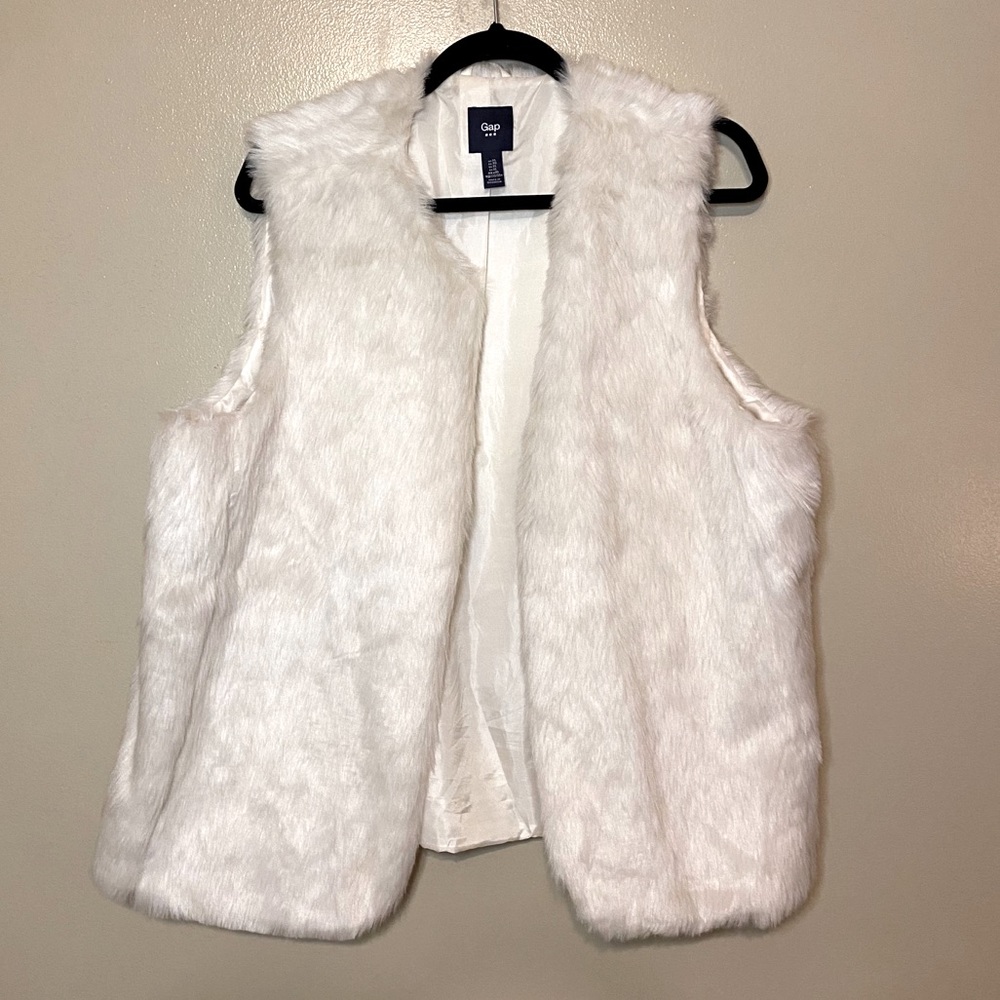 Women’s Gap White Faux Fur Vest XL